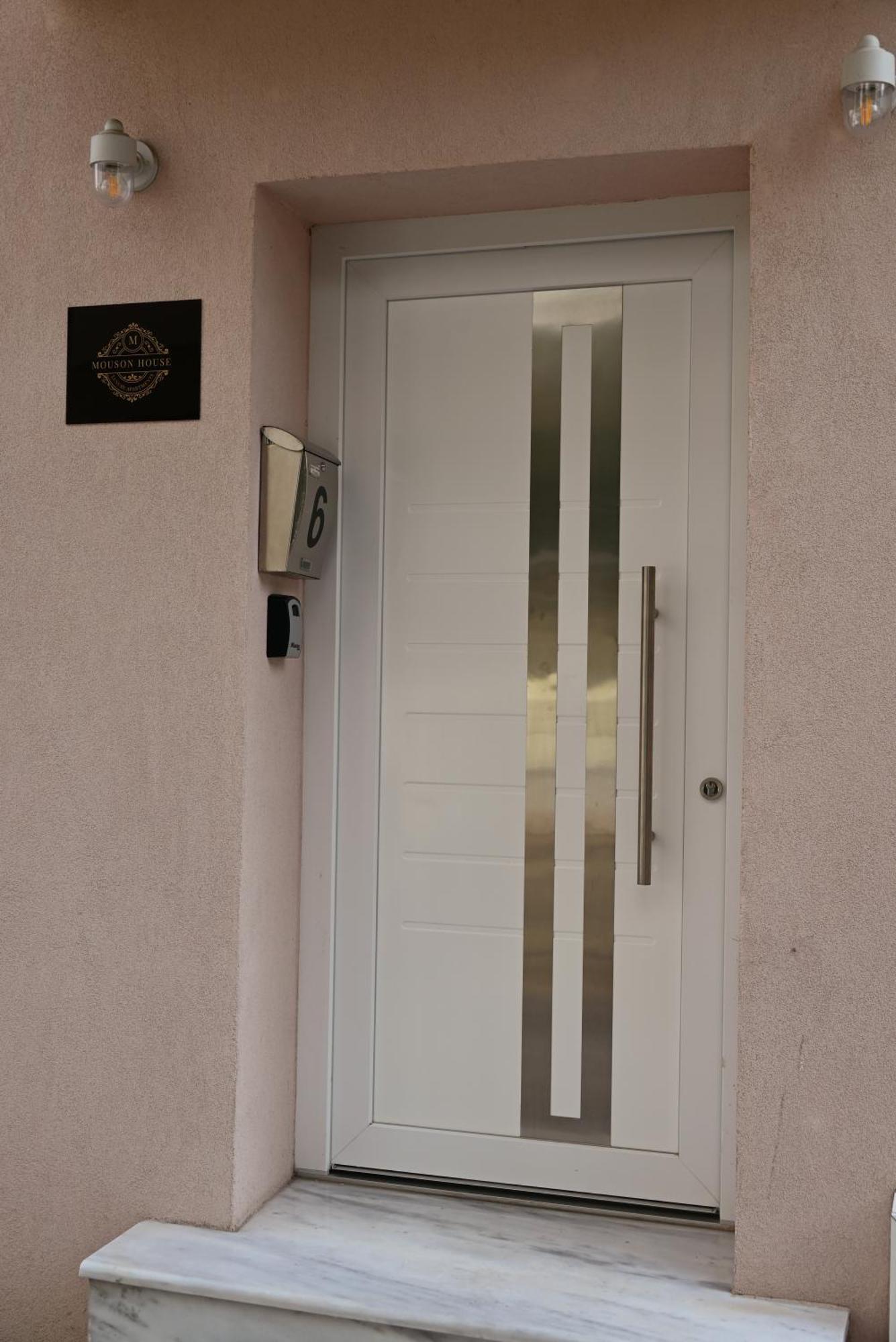 Mouson Luxury Suite With Free Private Parking Kavala Exterior foto
